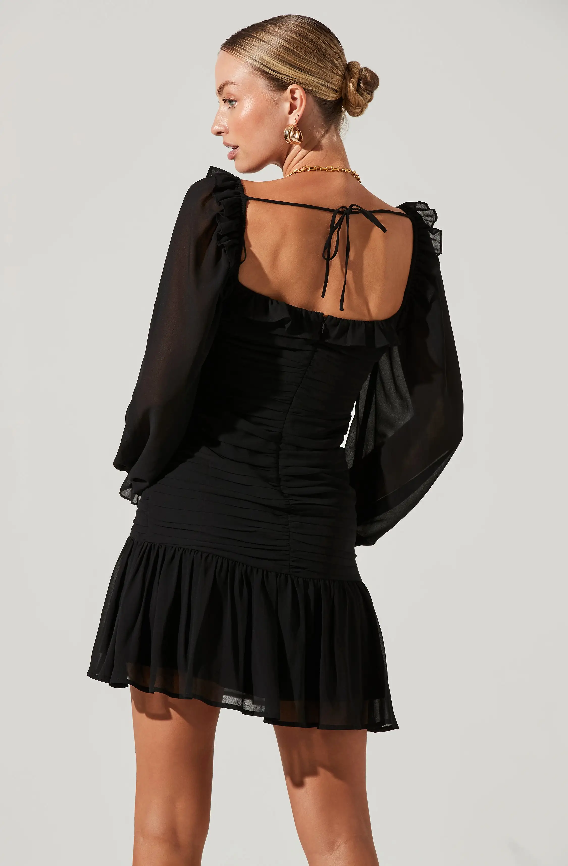 Carmella Sweetheart Ruched Long Sleeve Mini Dress