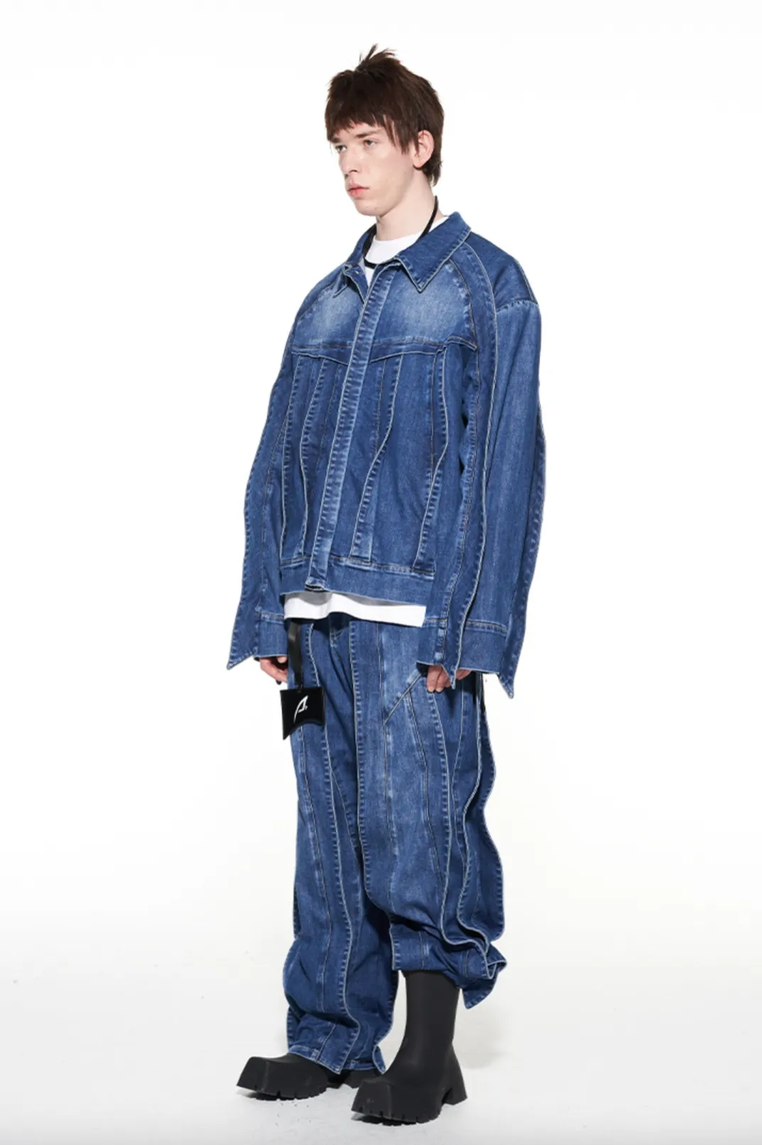 MULTI-LAYERED PANELS DENIM JACKET - BLUE