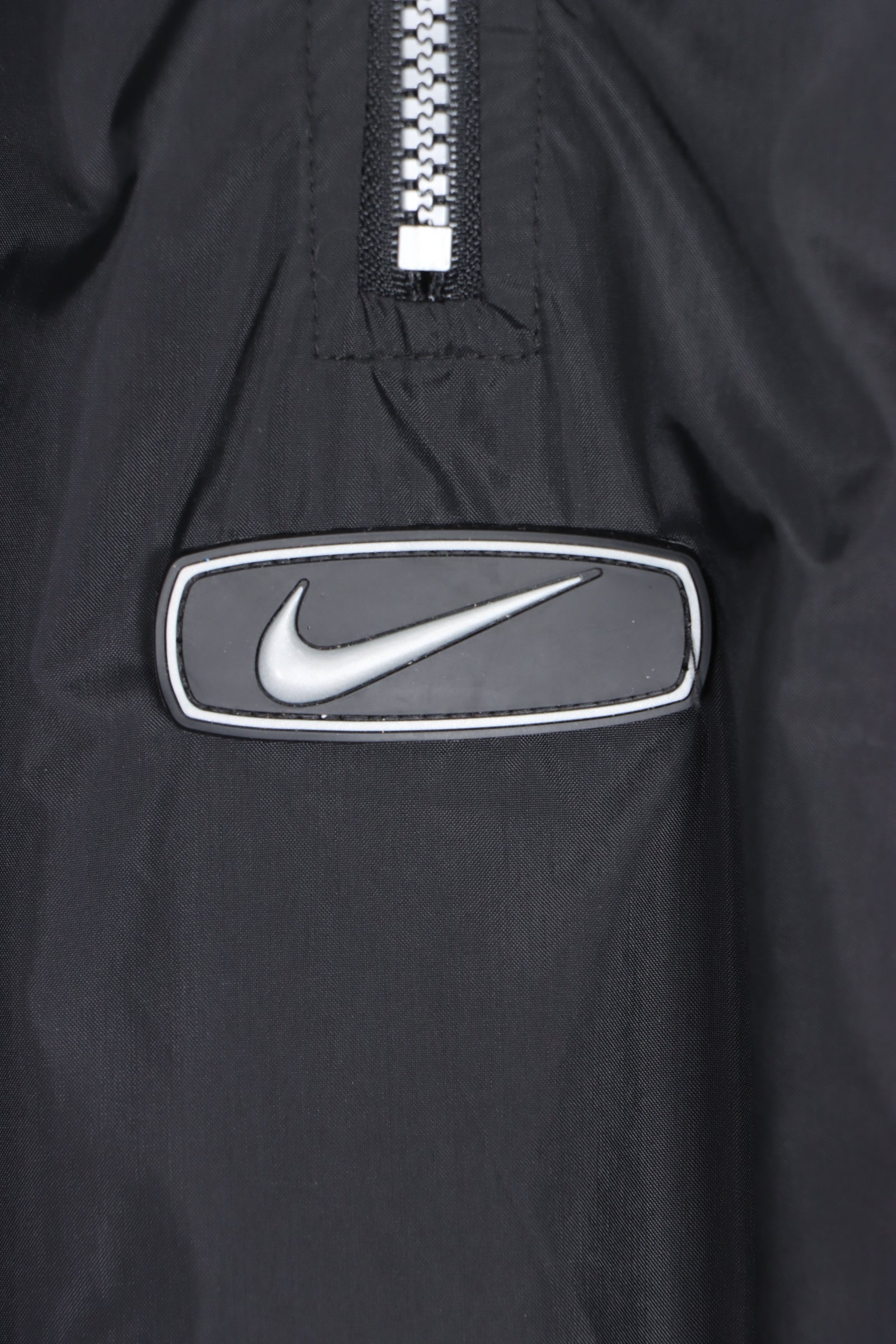 NIKE Centre Swoosh Logo 1/2 Zip Black Lined Hooded Windbreaker (M-L)